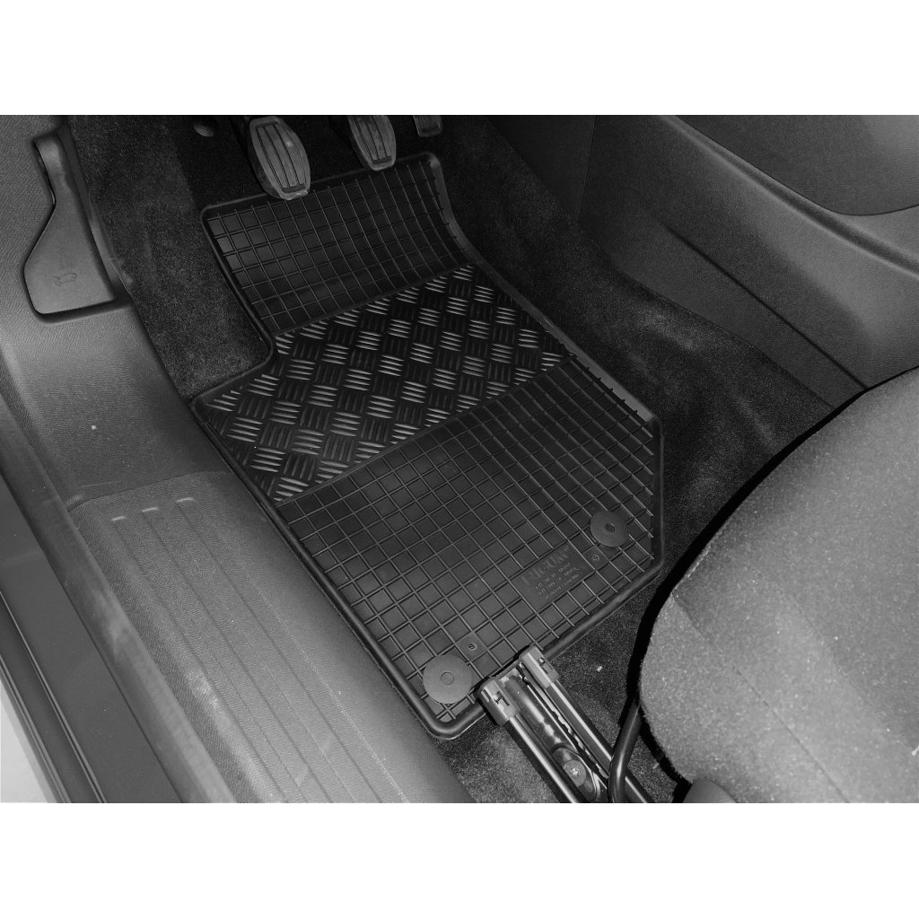 Gumové autokoberce Peugeot 2008 2019- | RIGUM