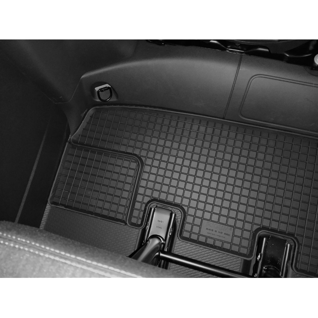 Gumové autokoberce Renault Trafic 2.řada bez topení 2021- | RIGUM