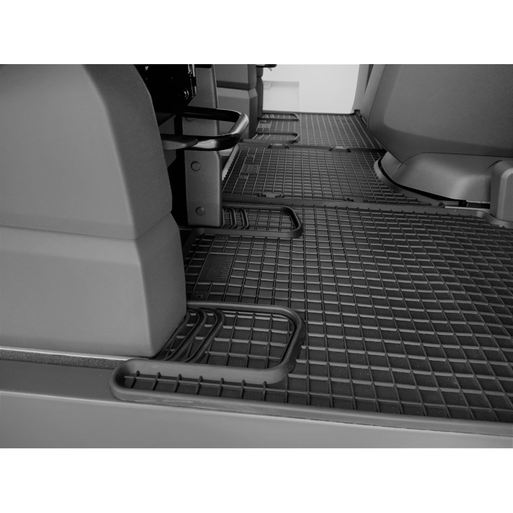 Gumové autokoberce Volkswagen T7 Multivan 2.řada 2022- | RIGUM
