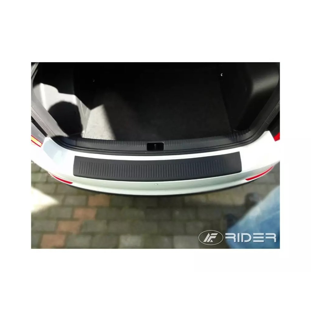 Kryt nákladové hrany Škoda Rapid 2012- | Rider