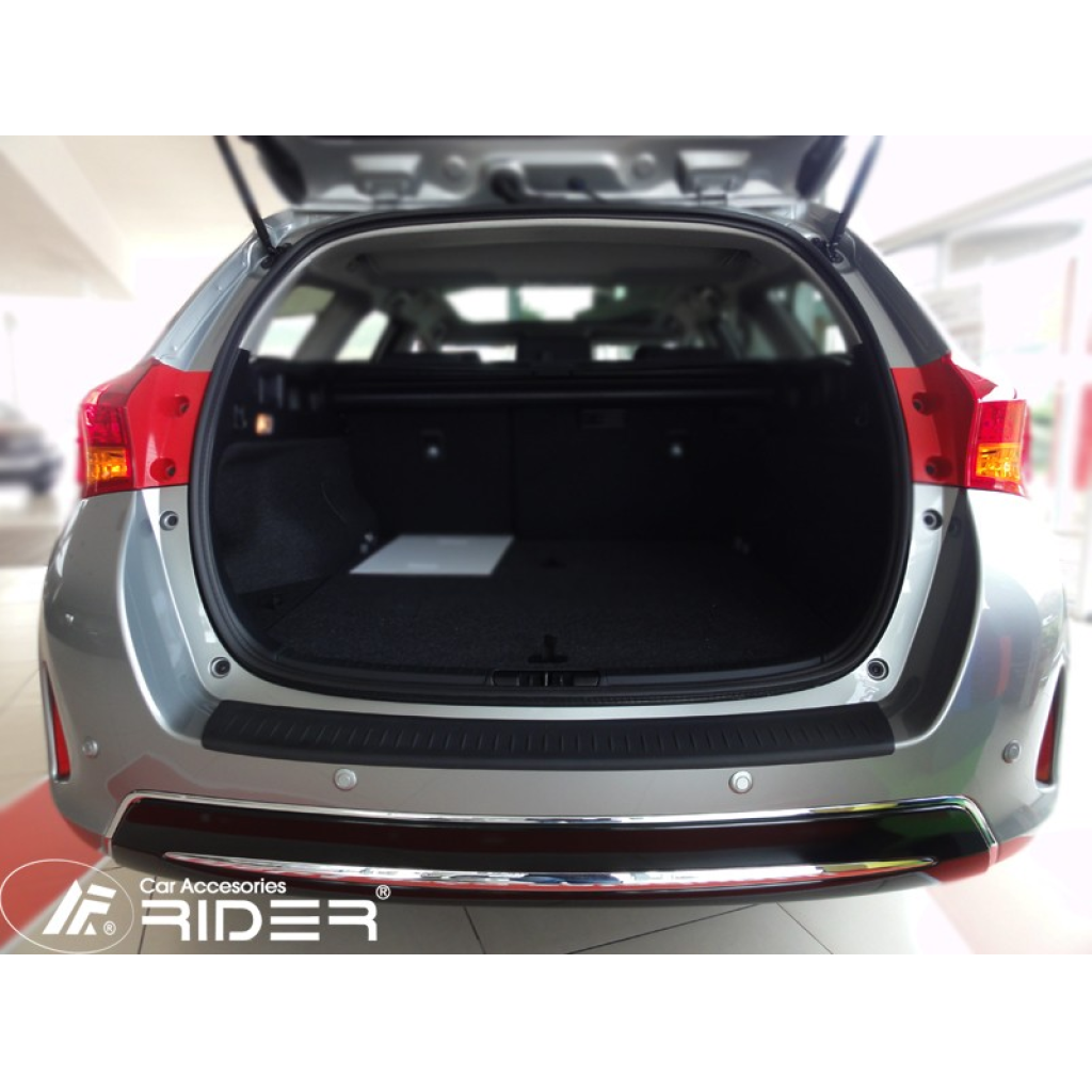 Kryt nákladové hrany Toyota Auris II Combi 2012- | Rider