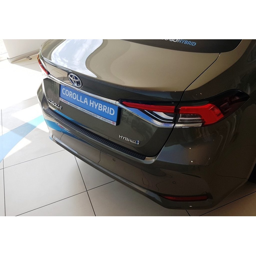 Kryt nákladové hrany Toyota Corolla Sedan 2019- | Rider