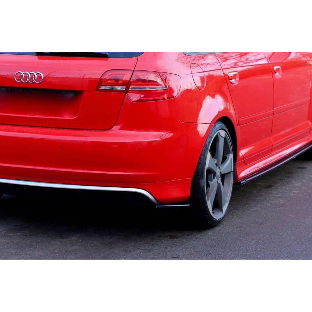 Maxton Design boční difuzory pod zadní nárazník pro Audi RS3 8P, černý lesklý plast ABS