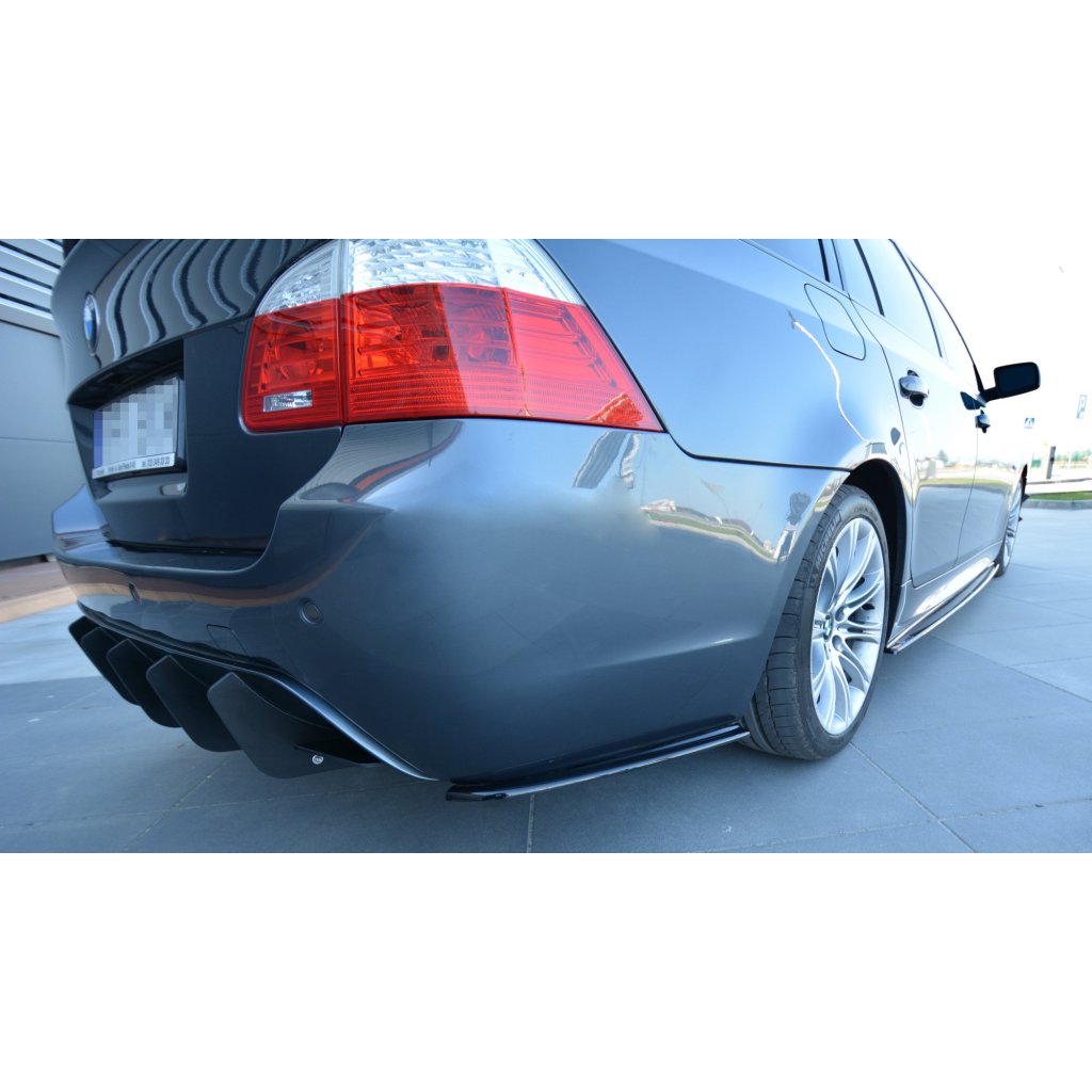 Maxton Design boční difuzory pod zadní nárazník pro BMW řada 5 E60, E61, carbon-Look