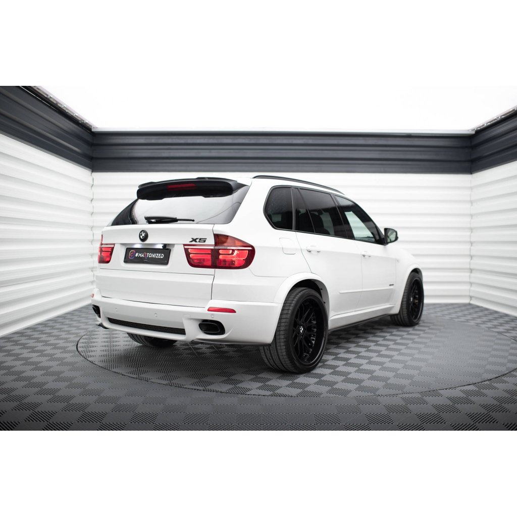Maxton Design boční difuzory pod zadní nárazník pro BMW X5 E70, černý lesklý plast ABS
