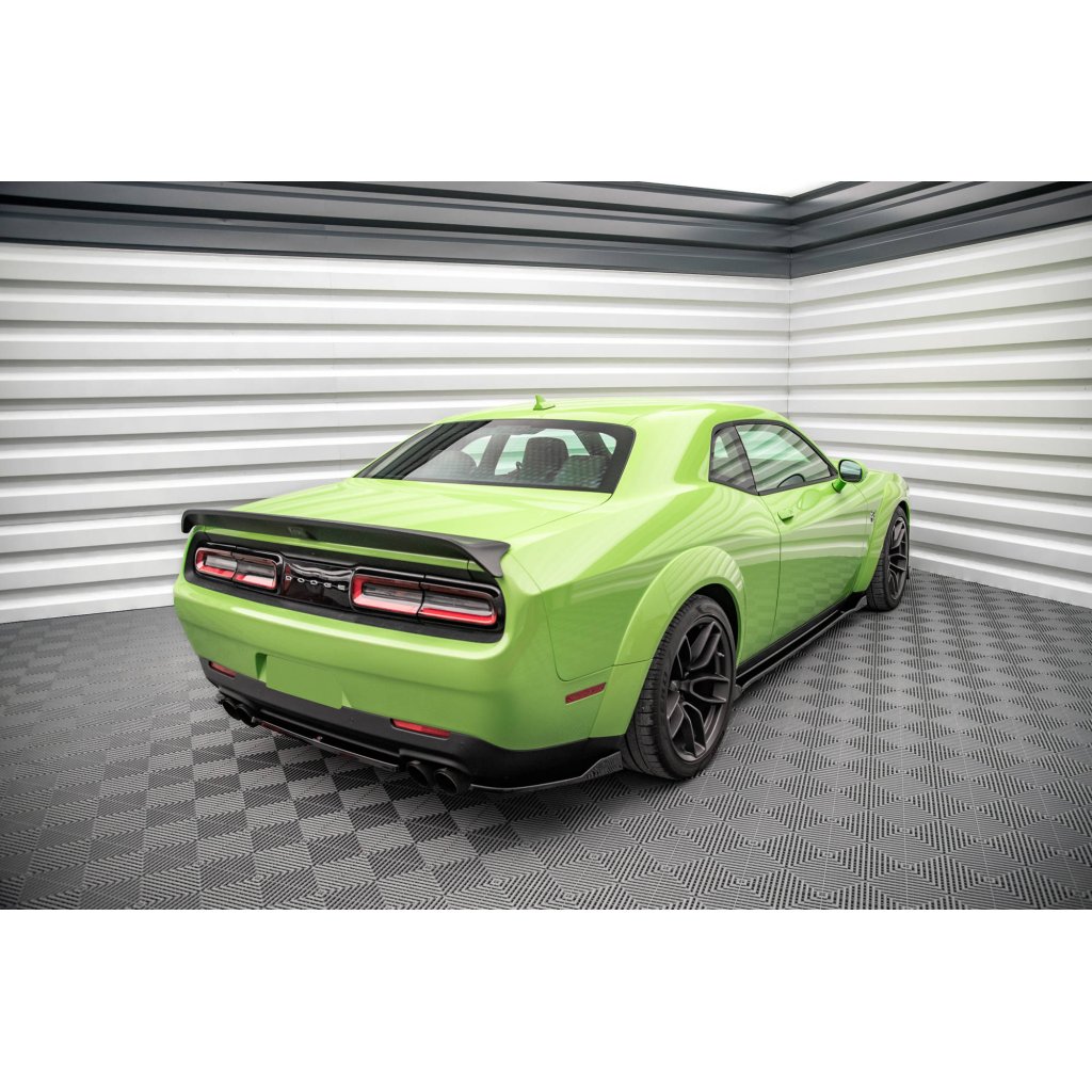 Maxton Design boční difuzory pod zadní nárazník pro Dodge Challenger MK3 SRT Hellcat Widebody, černý lesklý plast ABS