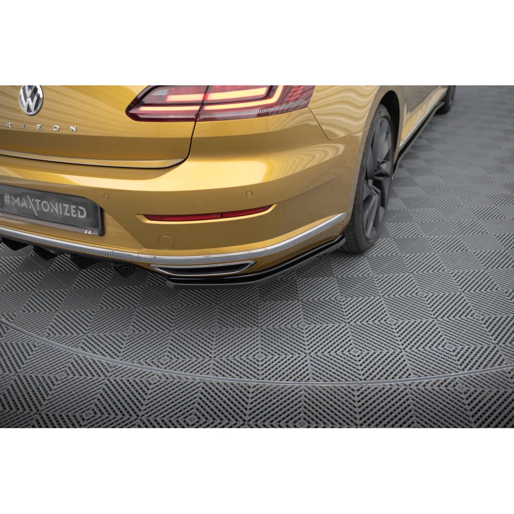 Maxton Design boční difuzory pod zadní nárazník pro Volkswagen Arteon, černý lesklý plast ABS
