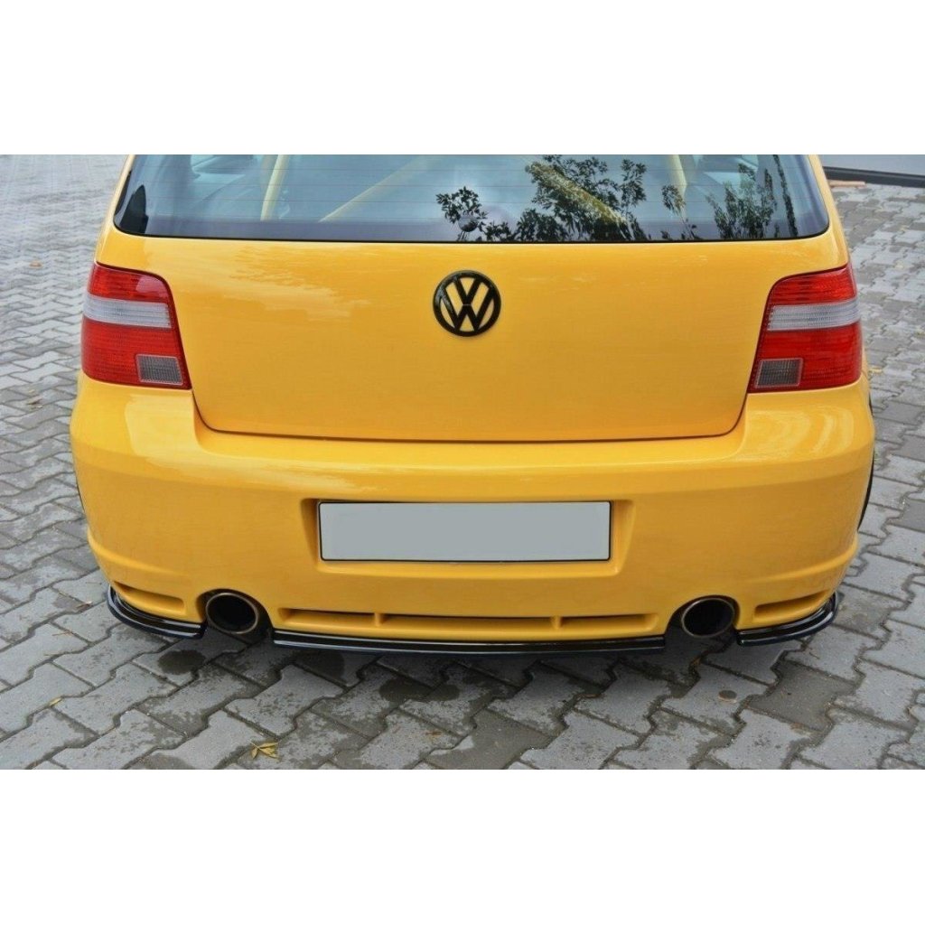 Maxton Design boční difuzory pod zadní nárazník pro Volkswagen Golf R Mk4, černý lesklý plast ABS