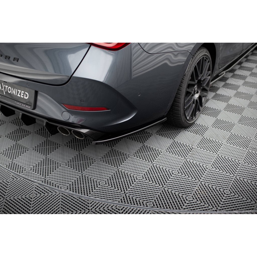 Maxton Design boční difuzory pod zadní nárazník v.2 pro Cupra Leon ST Mk1, černý lesklý plast ABS