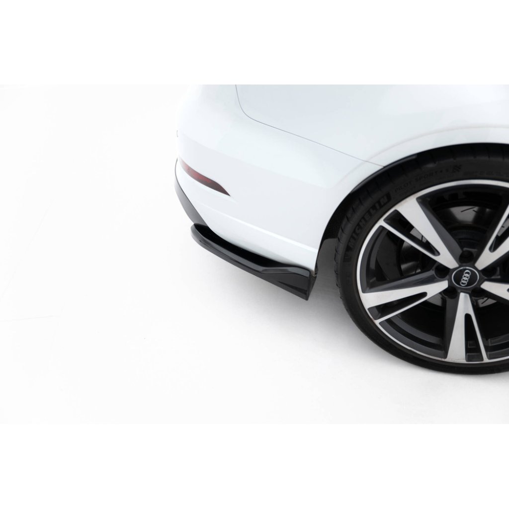 Maxton Design boční difuzory pod zadní nárazník v.5 pro Audi RS3 8V FL, černý lesklý plast ABS, Sedan