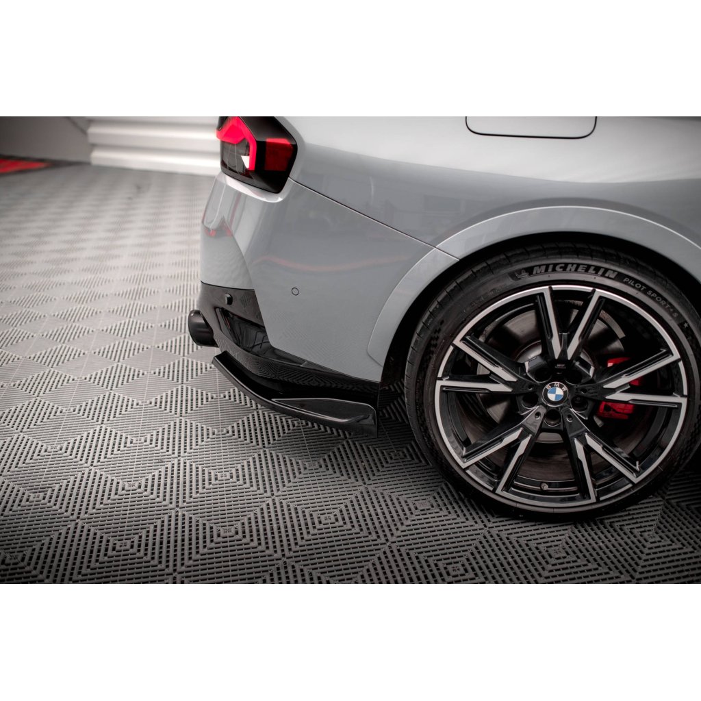 Maxton Design boční difuzory pod zadní nárazník ver.1 pro BMW řada 2 G42 M240i, černý lesklý plast ABS