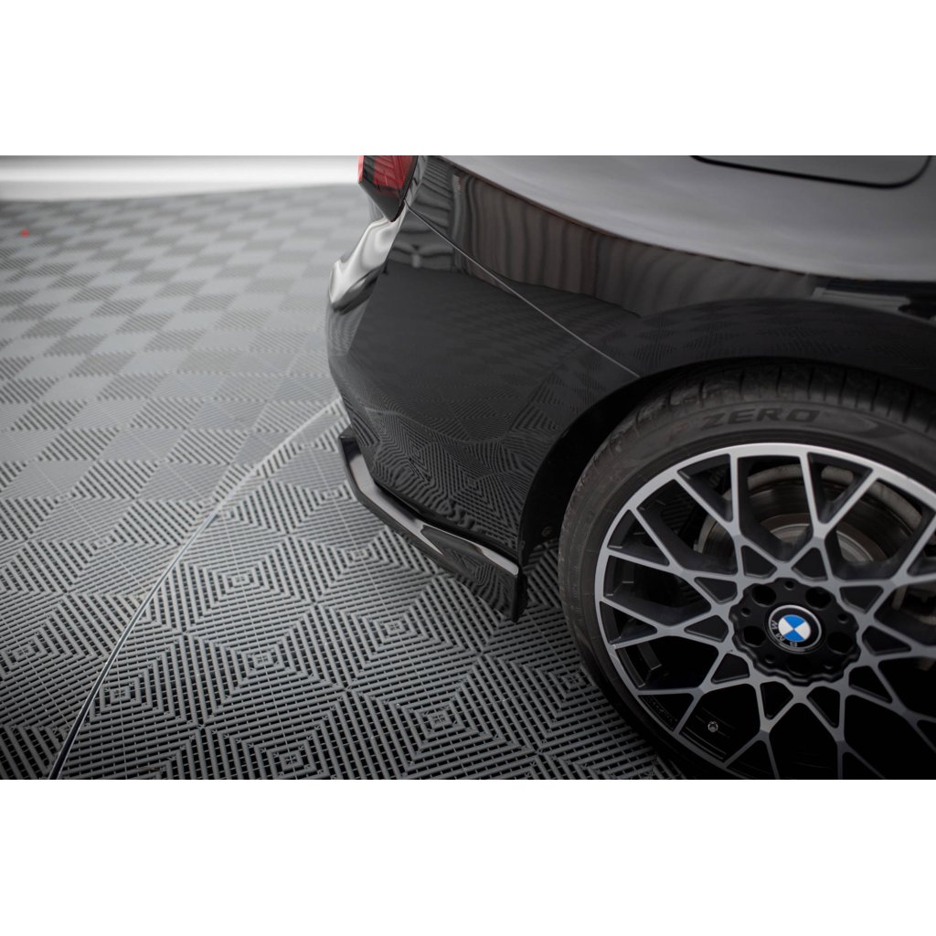 Maxton Design boční difuzory pod zadní nárazník ver.2 pro BMW řada 2 G42 Standard, černý lesklý plast ABS