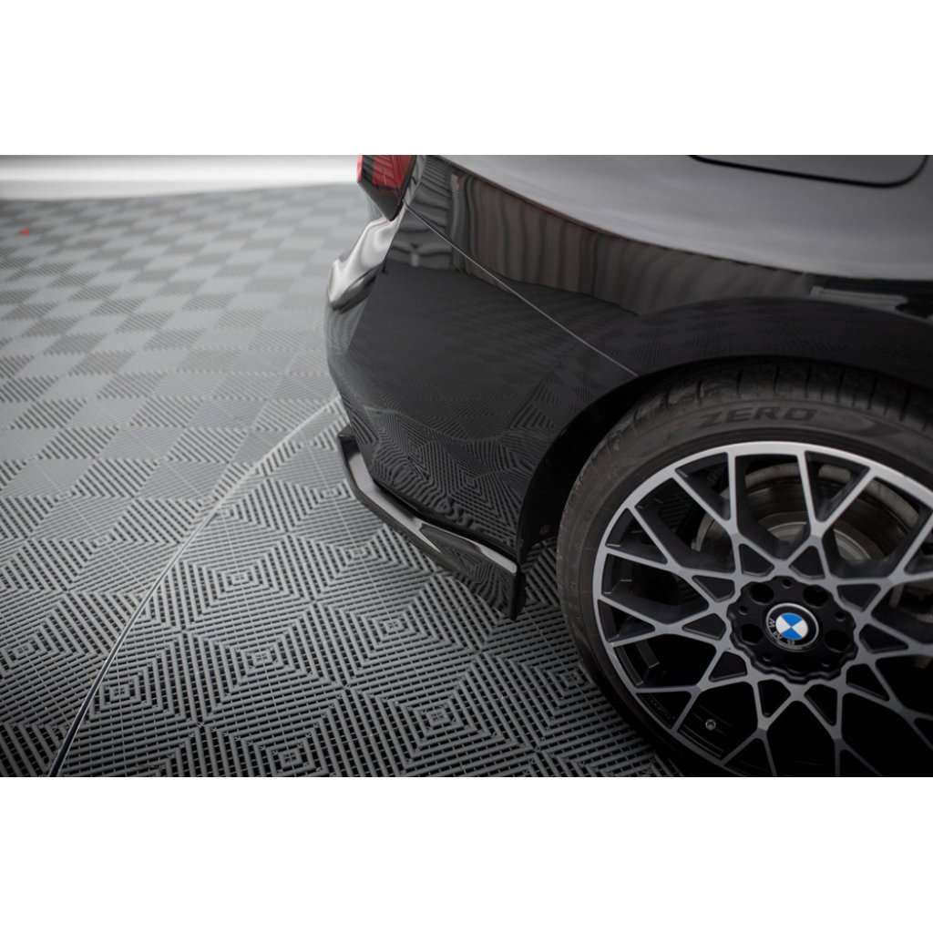 Maxton Design boční difuzory pod zadní nárazník ver.2 pro BMW řada 2 G42 Standard, černý lesklý plast ABS