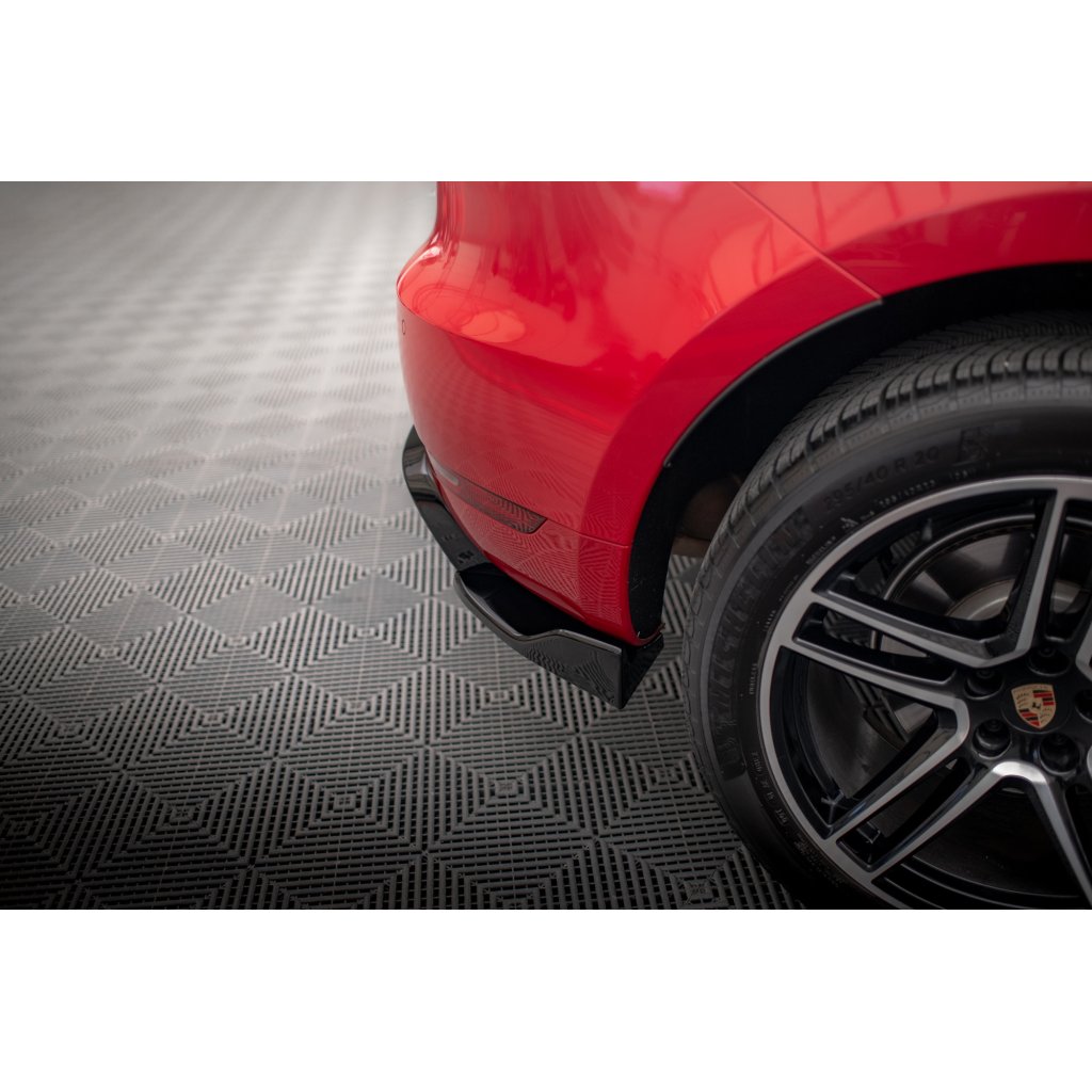 Maxton Design boční difuzory pod zadní nárazník ver.2 pro Porsche Macan Mk1 Facelift, černý lesklý plast ABS, GTS / Sport Design