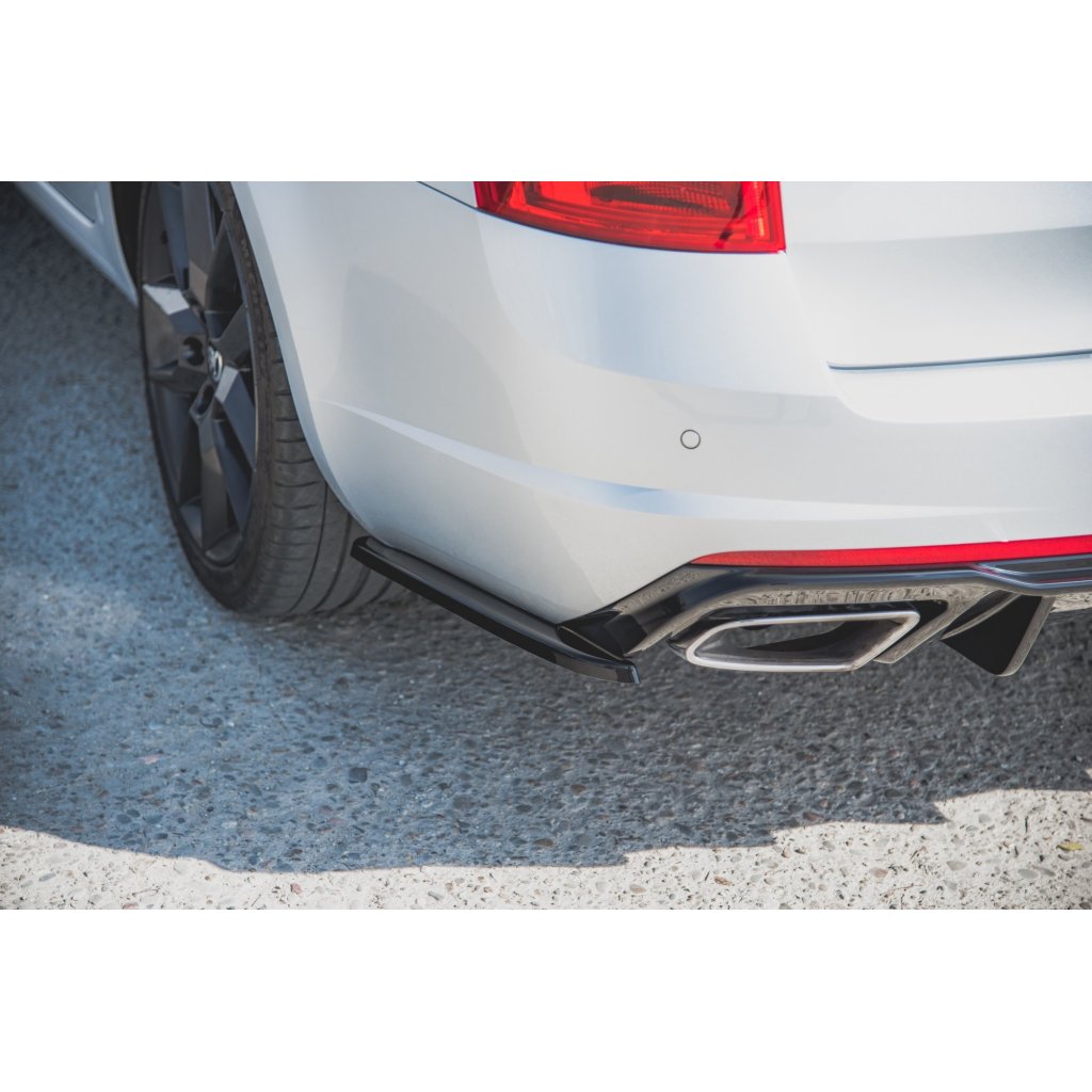 Maxton Design boční difuzory pod zadní nárazník ver.2 pro Škoda Octavia RS Mk3, černý lesklý plast ABS