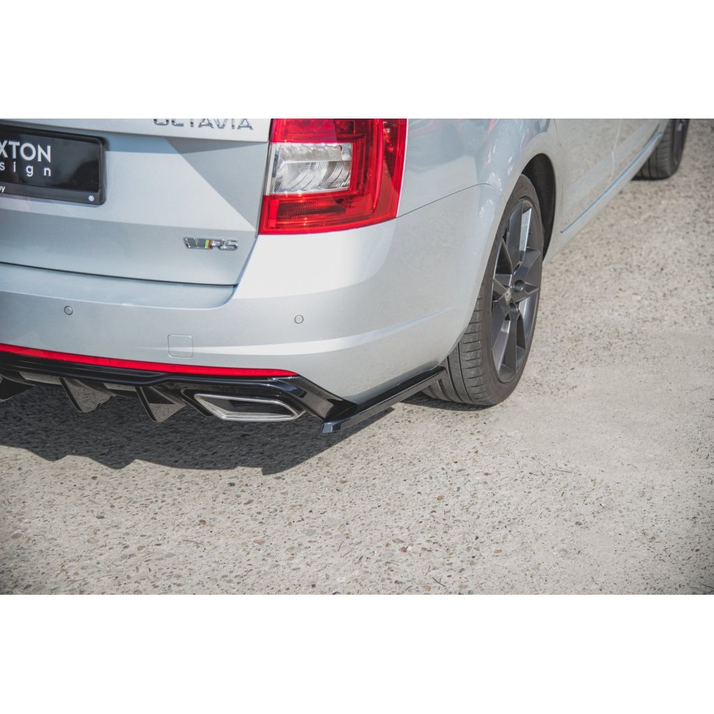 Maxton Design boční difuzory pod zadní nárazník ver.2 pro Škoda Octavia RS Mk3, černý lesklý plast ABS