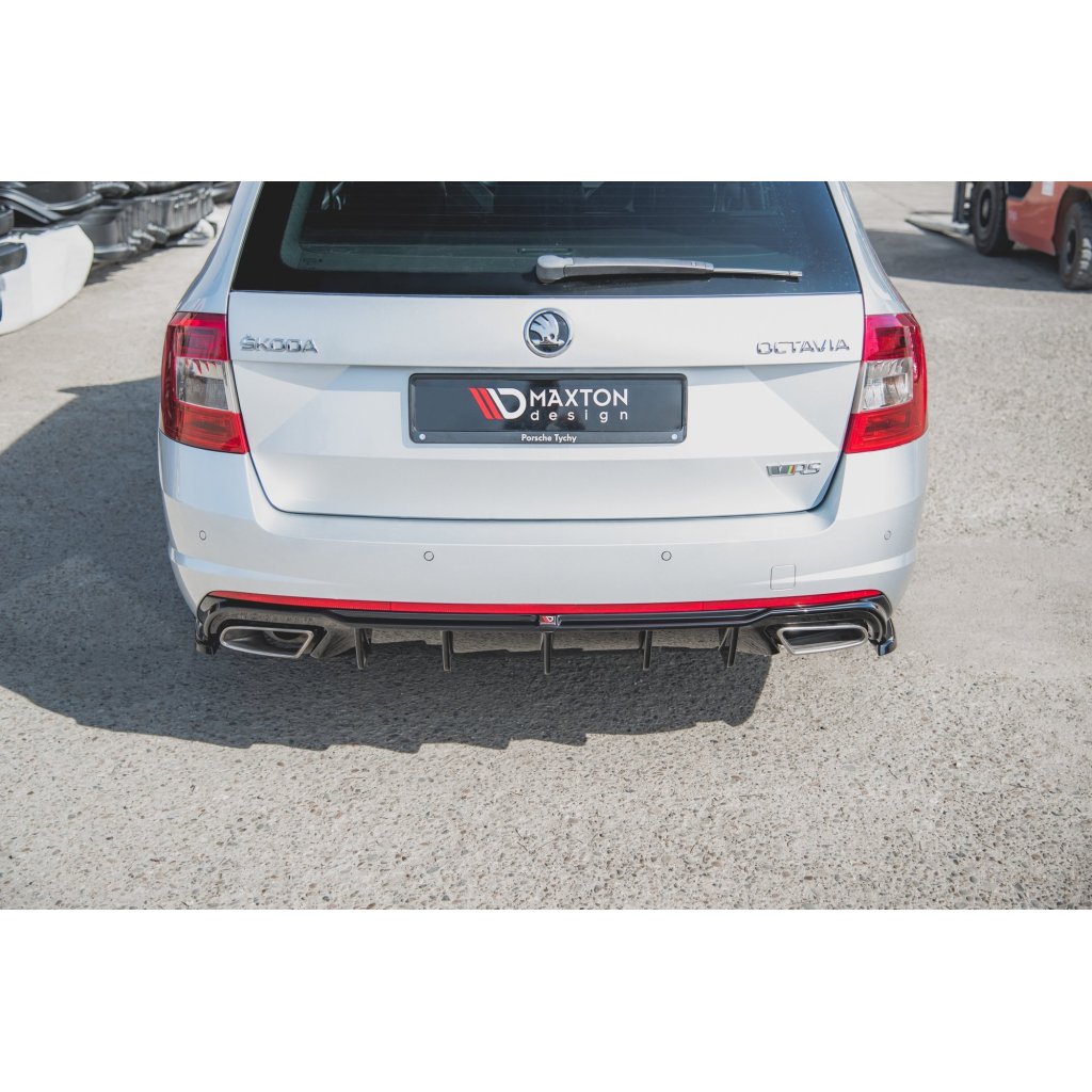Maxton Design boční difuzory pod zadní nárazník ver.2 pro Škoda Octavia RS Mk3, černý lesklý plast ABS