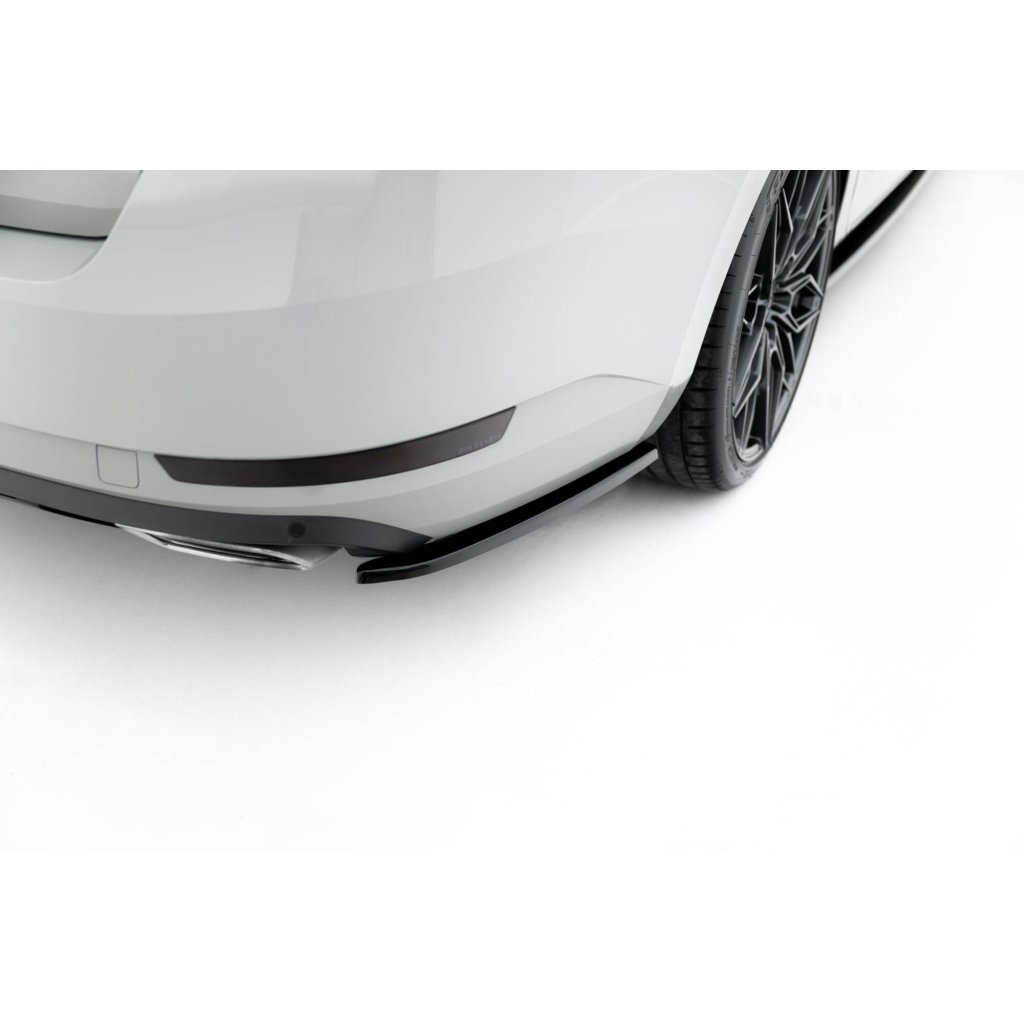 Maxton Design boční difuzory pod zadní nárazník ver.2 pro Škoda Superb Mk3, černý lesklý plast ABS, Liftback / Combi