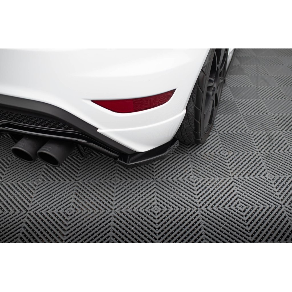 Maxton Design boční difuzory pod zadní nárazník ver.3 pro Ford Fiesta ST Mk7 Facelift, černý lesklý plast ABS