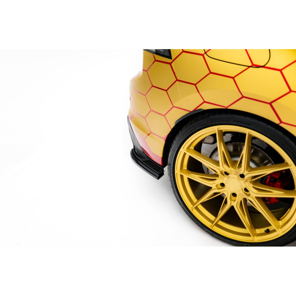 Maxton Design boční difuzory pod zadní nárazník ver.4 pro Volkswagen Golf GTI Mk8 Facelift, černý lesklý plast ABS, Clubsport
