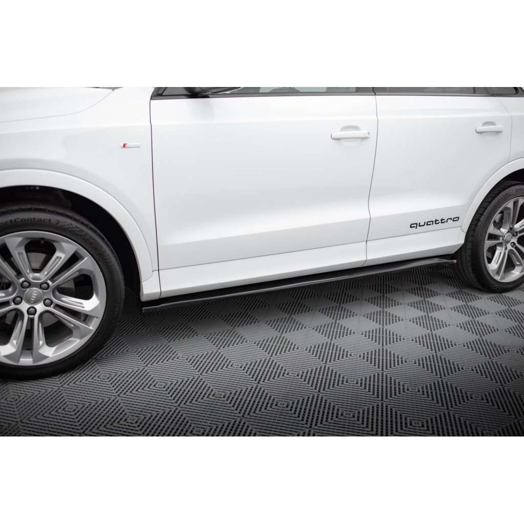 Maxton Design difuzory pod boční prahy pro Audi Q3 8U, černý lesklý plast ABS, S-Line