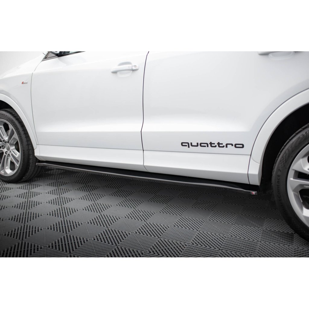 Maxton Design difuzory pod boční prahy pro Audi Q3 8U, černý lesklý plast ABS, S-Line
