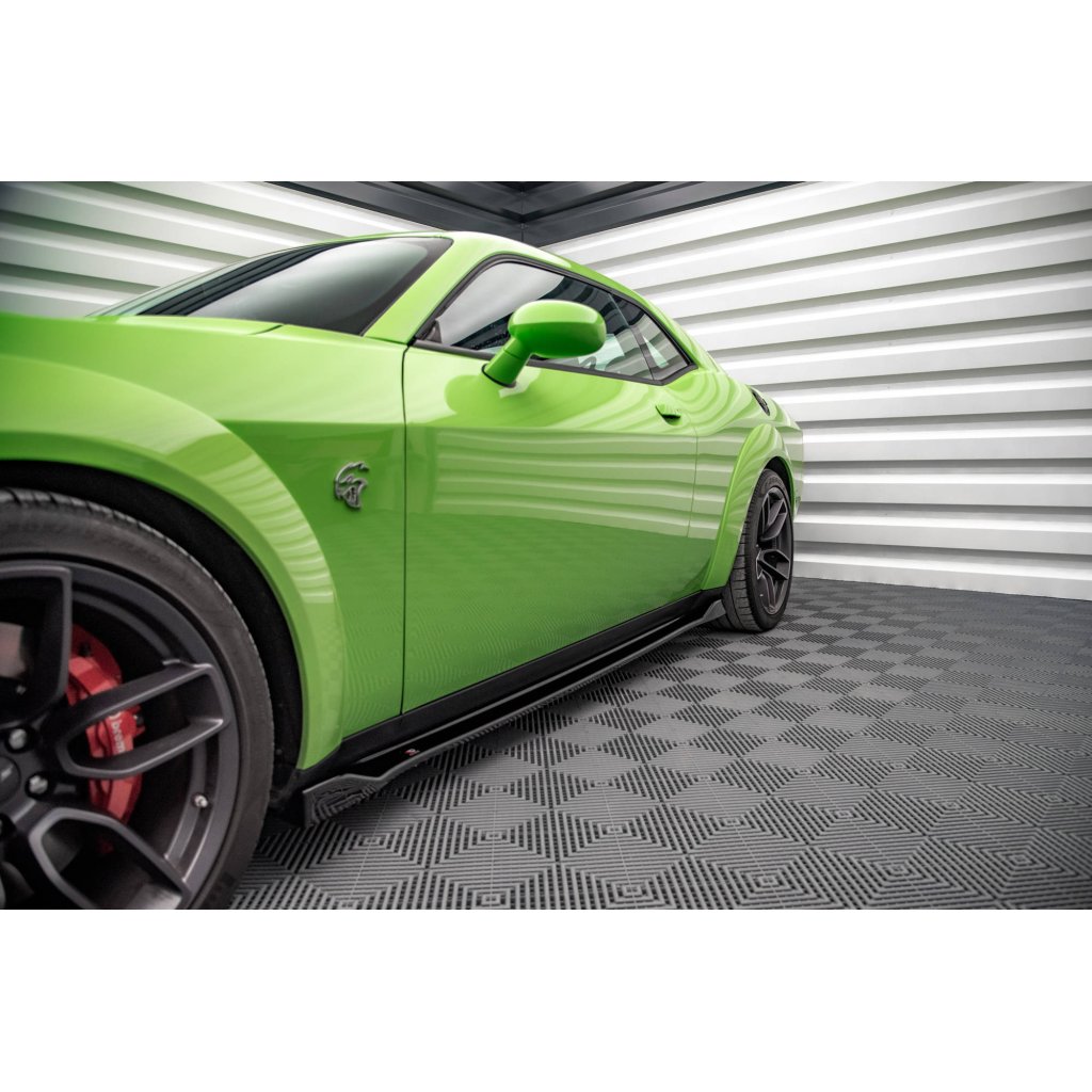 Maxton Design difuzory pod boční prahy pro Dodge Challenger MK3 SRT Hellcat Widebody, černý lesklý plast ABS