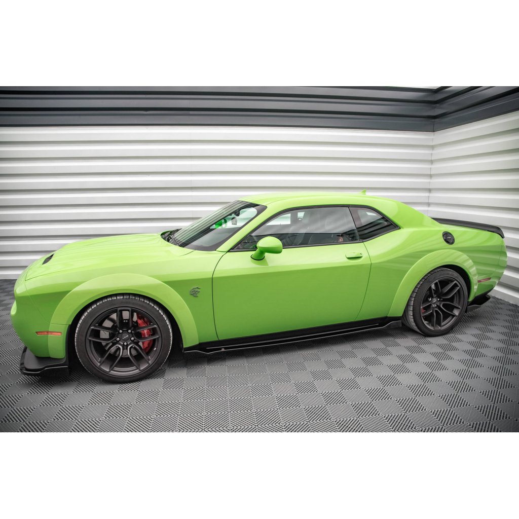 Maxton Design difuzory pod boční prahy pro Dodge Challenger MK3 SRT Hellcat Widebody, černý lesklý plast ABS