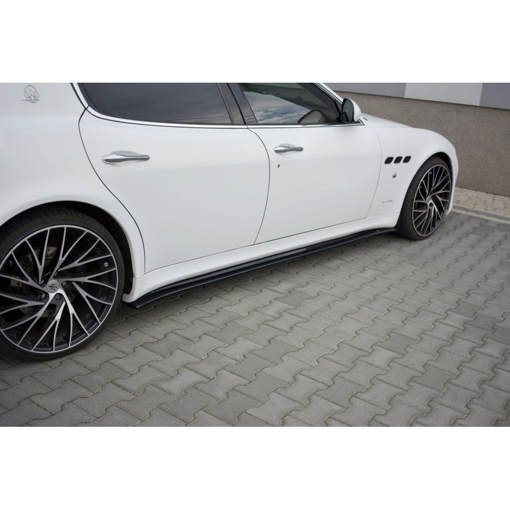 Maxton Design difuzory pod boční prahy pro Maserati Quattroporte Mk5, černý lesklý plast ABS