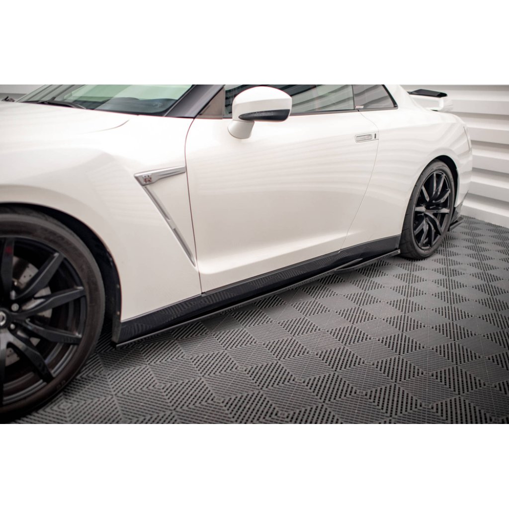 Maxton Design difuzory pod boční prahy pro Nissan GT-R R35 Facelift, černý lesklý plast ABS, r.v. 2011-2016
