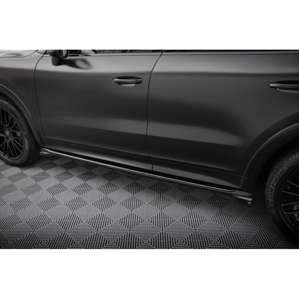 Maxton Design difuzory pod boční prahy pro Porsche Cayenne Mk3 Sport Design, černý lesklý plast ABS