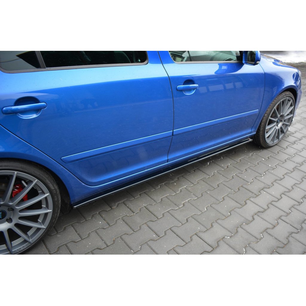 Maxton Design difuzory pod boční prahy pro Škoda Octavia RS Facelift Mk2 Facelift, černý lesklý plast ABS