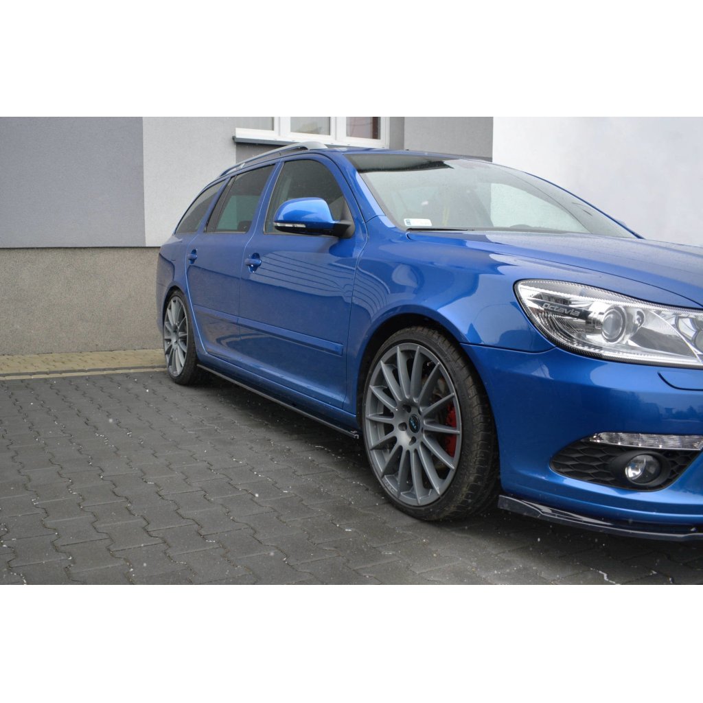 Maxton Design difuzory pod boční prahy pro Škoda Octavia RS Facelift Mk2 Facelift, černý lesklý plast ABS