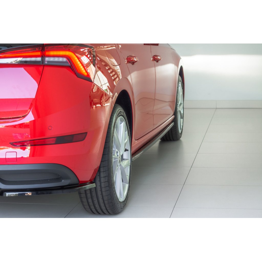 Maxton Design difuzory pod boční prahy pro Škoda Scala, černý lesklý plast ABS