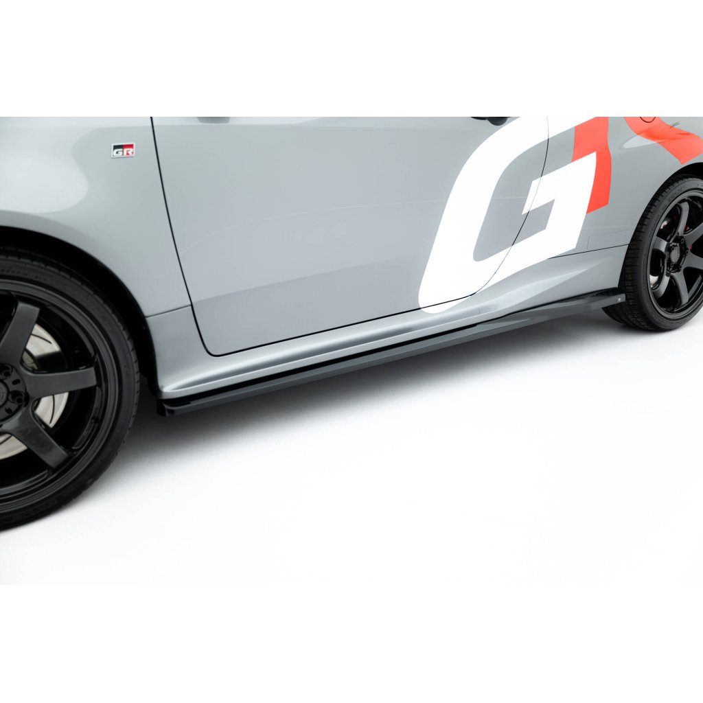 Maxton Design difuzory pod boční prahy pro Toyota GR Yaris Mk3, černý lesklý plast ABS