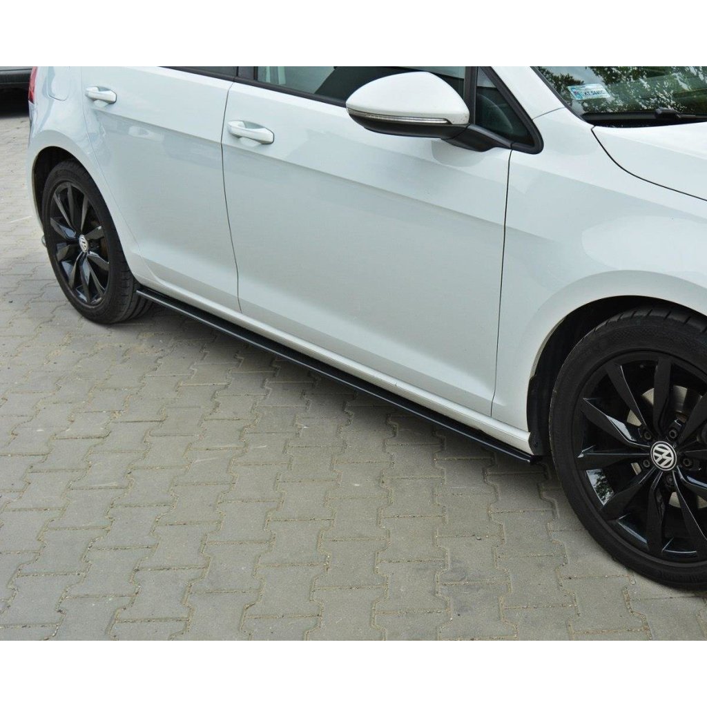 Maxton Design difuzory pod boční prahy pro Volkswagen Golf Mk7, černý lesklý plast ABS