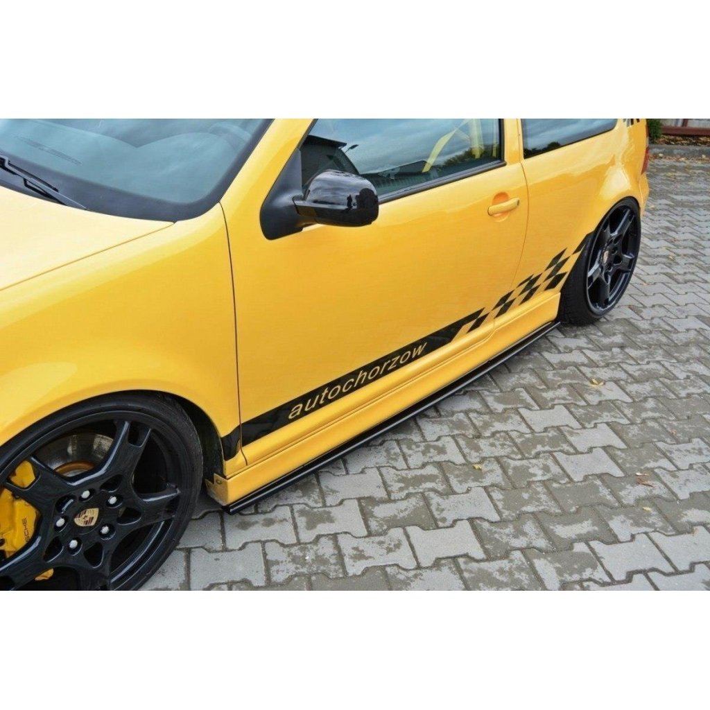 Maxton Design difuzory pod boční prahy pro Volkswagen Golf R Mk4, černý lesklý plast ABS
