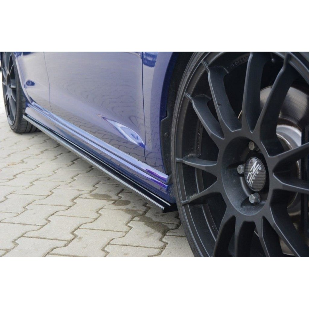 Maxton Design difuzory pod boční prahy pro Volkswagen Golf R Mk7, černý lesklý plast ABS