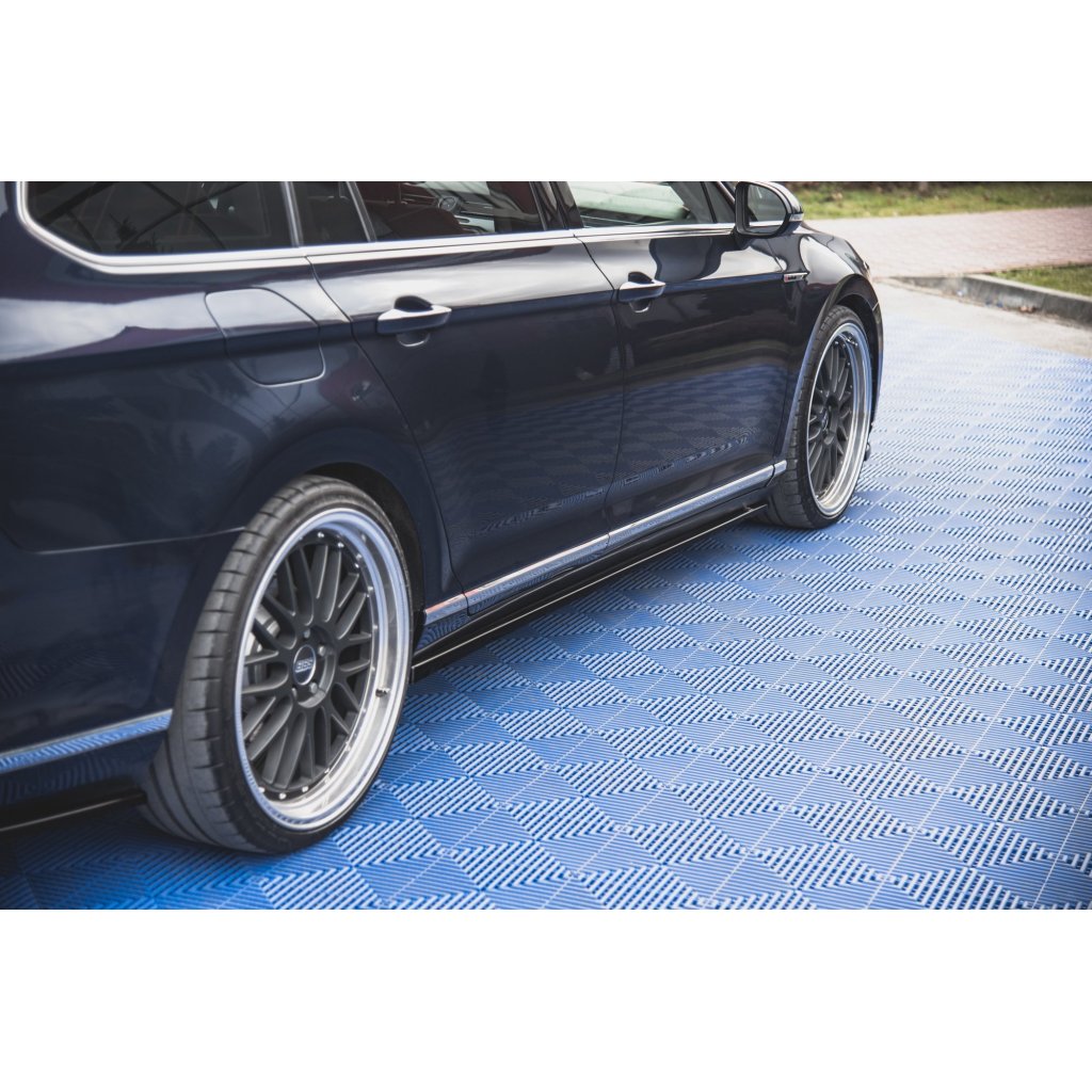 Maxton Design difuzory pod boční prahy pro Volkswagen Passat Mk8 (B8), černý lesklý plast ABS