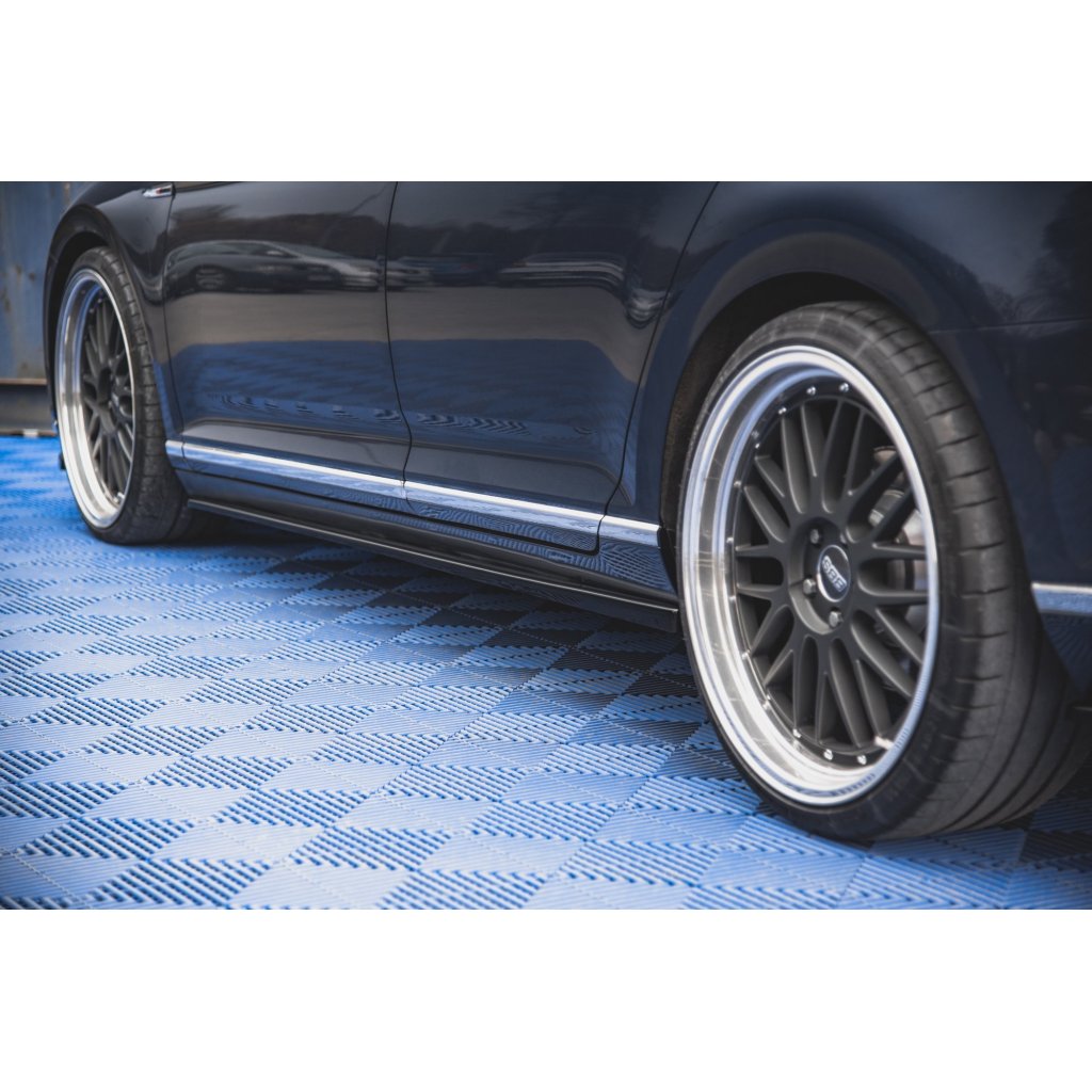 Maxton Design difuzory pod boční prahy pro Volkswagen Passat Mk8 (B8), černý lesklý plast ABS