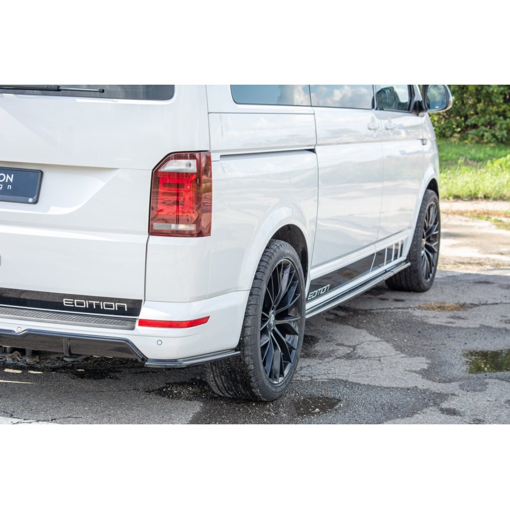 Maxton Design difuzory pod boční prahy pro Volkswagen T6, černý lesklý plast ABS