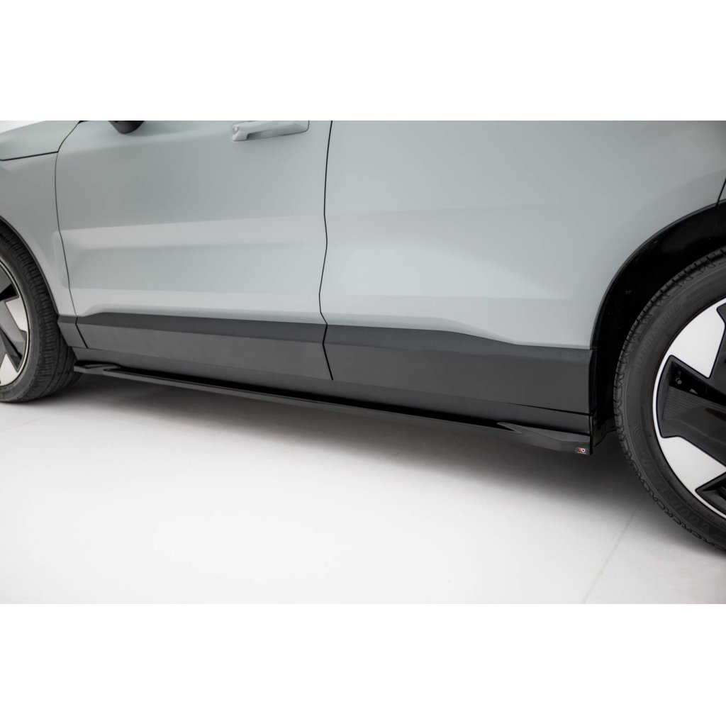 Maxton Design difuzory pod boční prahy pro Volvo EX30 Mk1, černý lesklý plast ABS