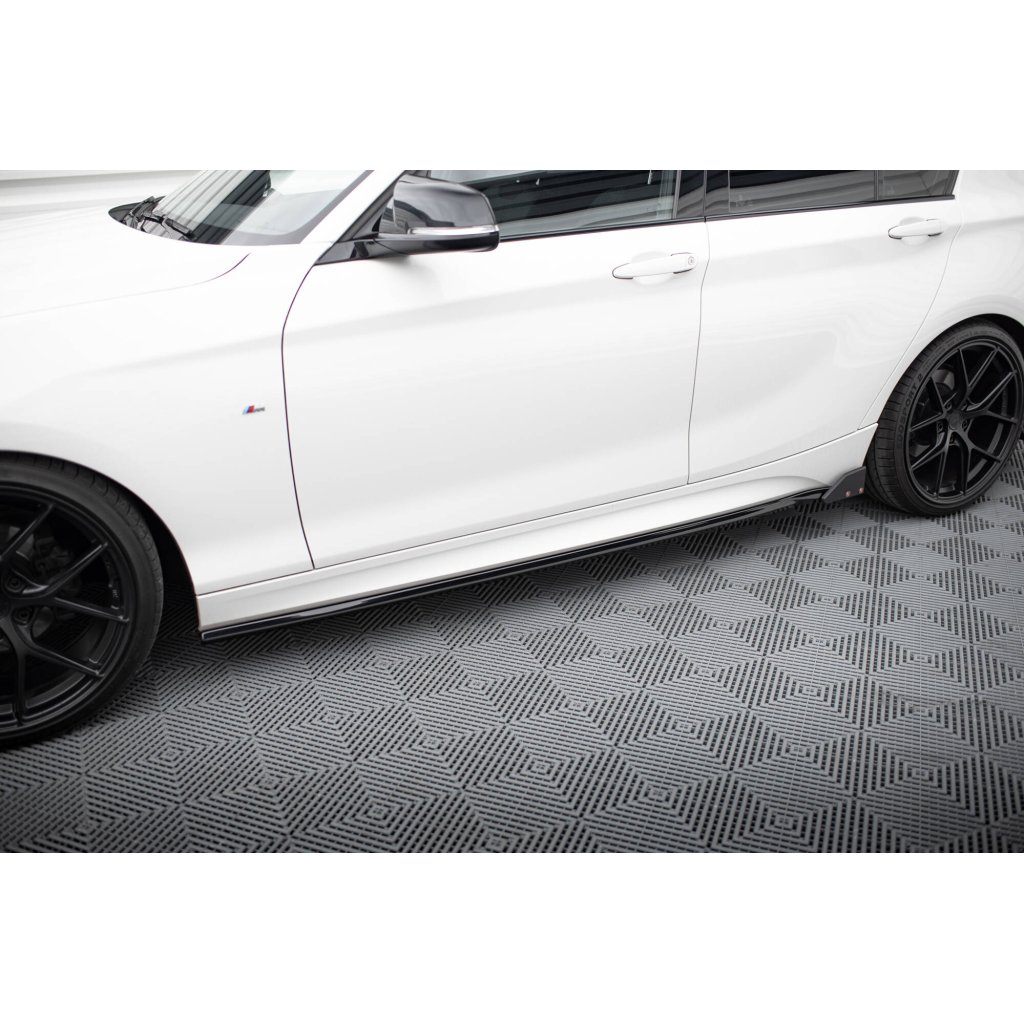 Maxton Design difuzory pod boční prahy s křidélky v.5 pro BMW řada 1 F20- F21 Facelift, černý lesklý plast ABS, M-Pack/M140i