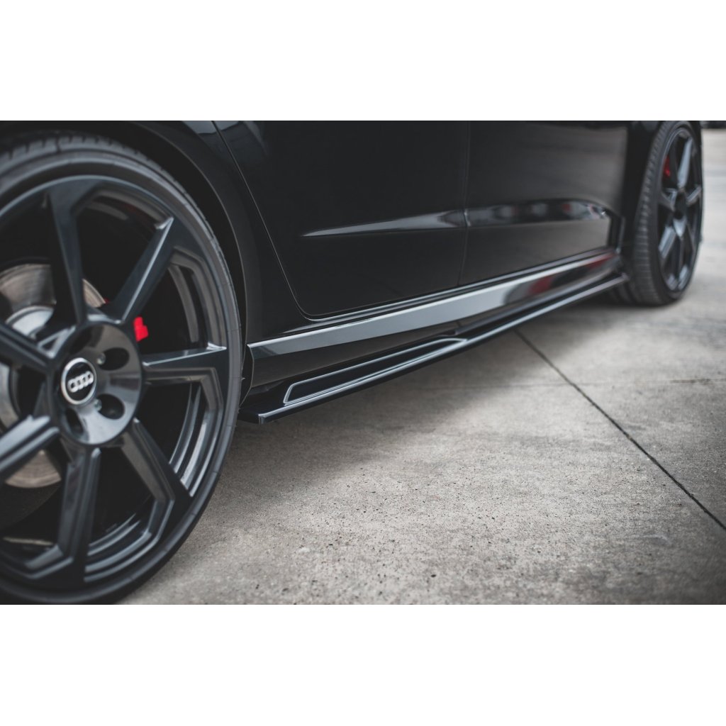 Maxton Design difuzory pod boční prahy ver.2 pro Audi RS3 8V Facelift, carbon-Look, Sedan