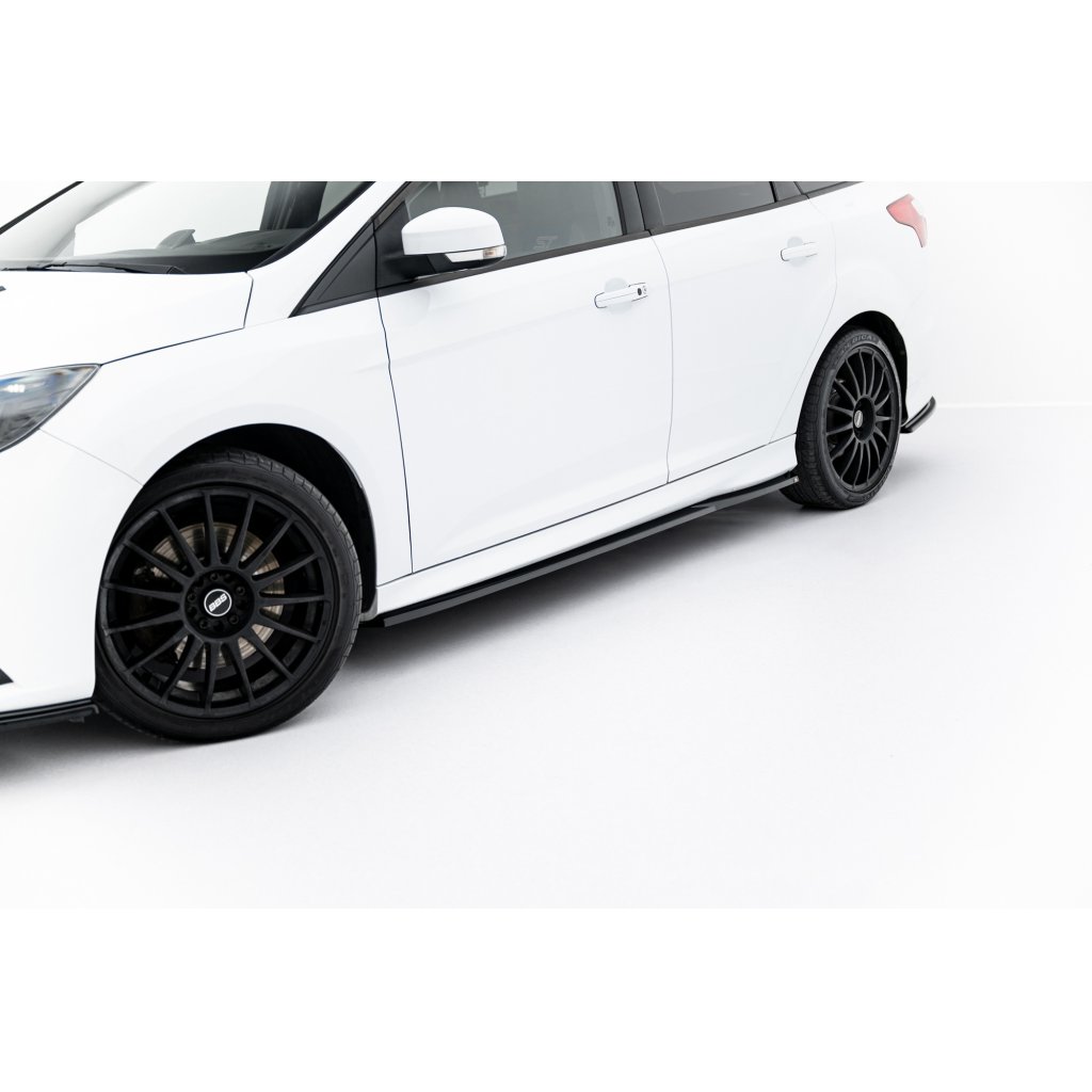 Maxton Design difuzory pod boční prahy ver.3 pro Ford Focus ST Mk3, Mk3 Facelift, černý lesklý plast ABS