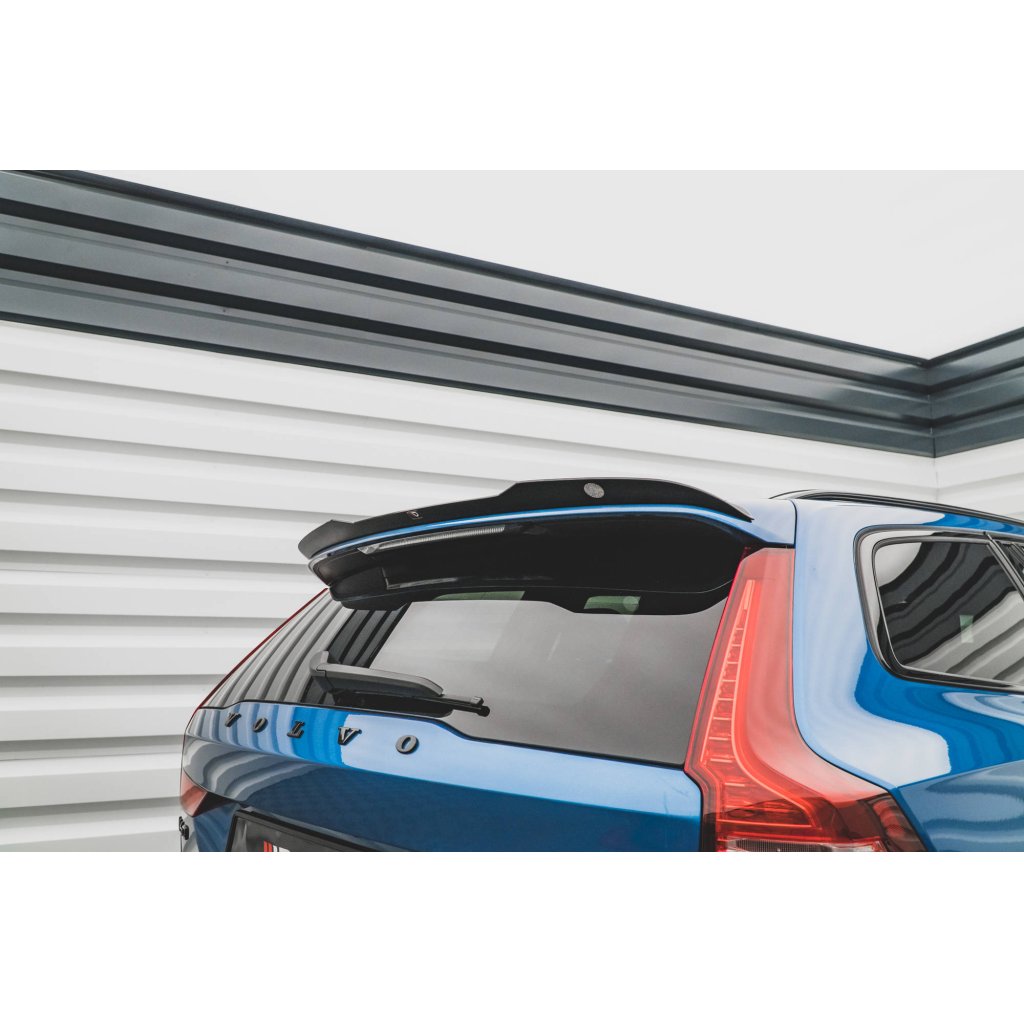 Maxton Design prodloužení spoileru pro Volvo V60 R-Design Mk2, carbon-Look