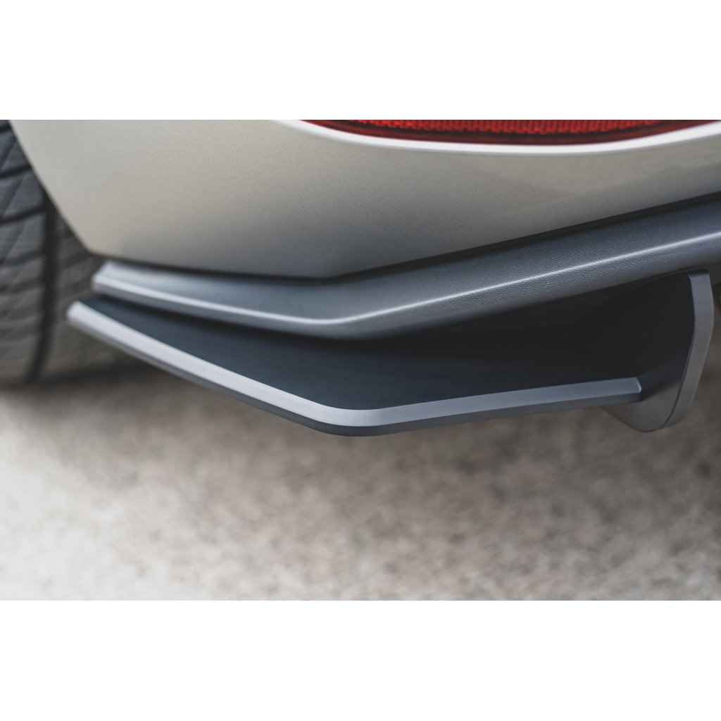 Maxton Design "Racing durability" boční difuzory pod zadní nárazník ver.1 pro Volkswagen Golf GTI Mk7, plast ABS bez povrchové úpravy