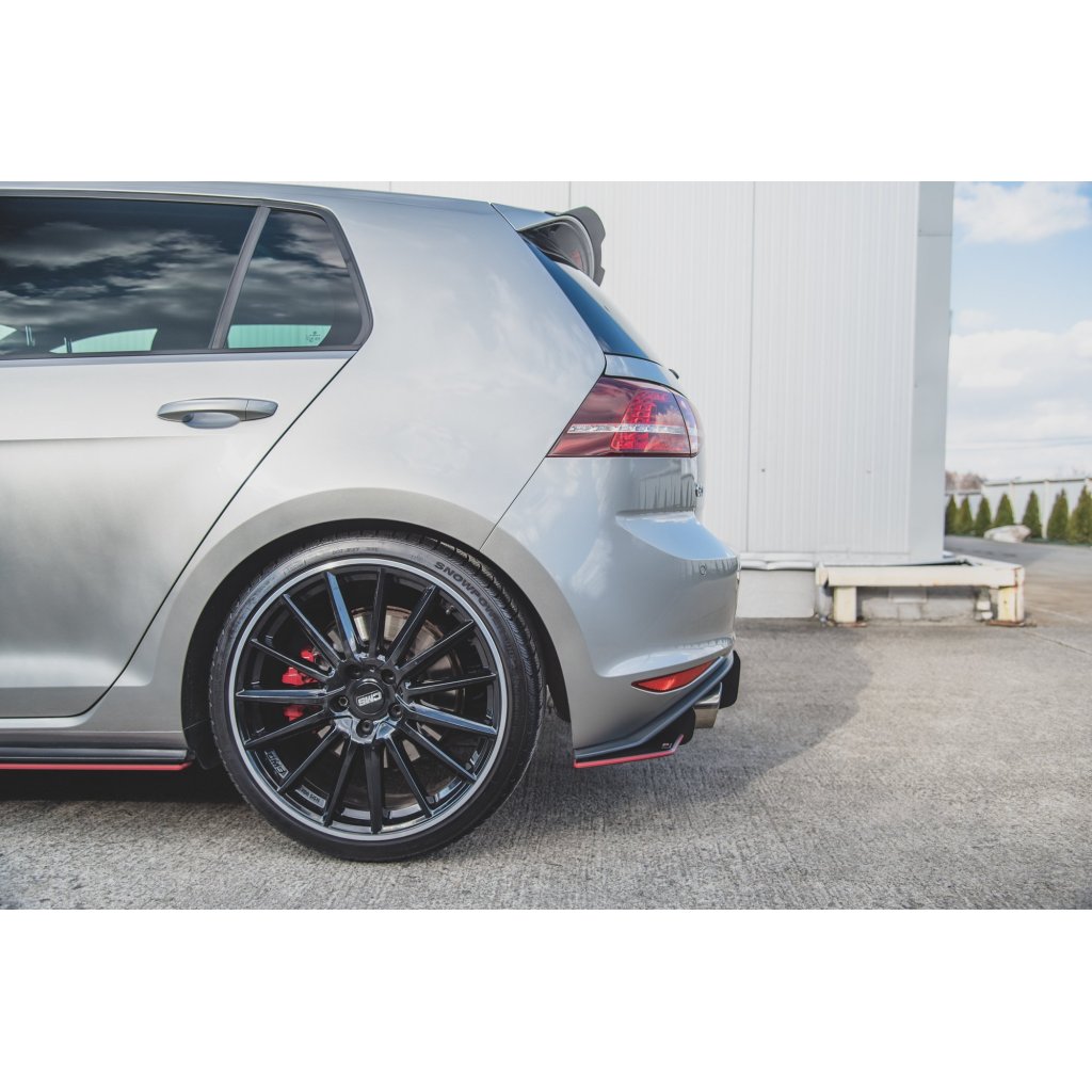 Maxton Design "Racing durability" boční difuzory pod zadní nárazník ver.1 pro Volkswagen Golf GTI Mk7, plast ABS bez povrchové úpravy