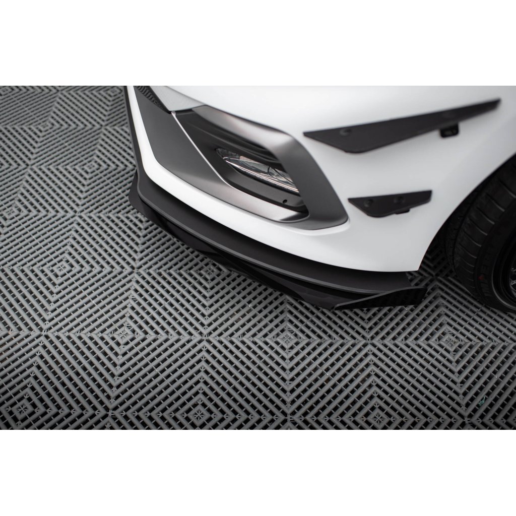 Maxton Design "Racing durability" spoiler pod přední nárazník s rohovými splittery pro Ford Fiesta ST Mk8, plast ABS bez povrchové úpravy, vč. ST-Line