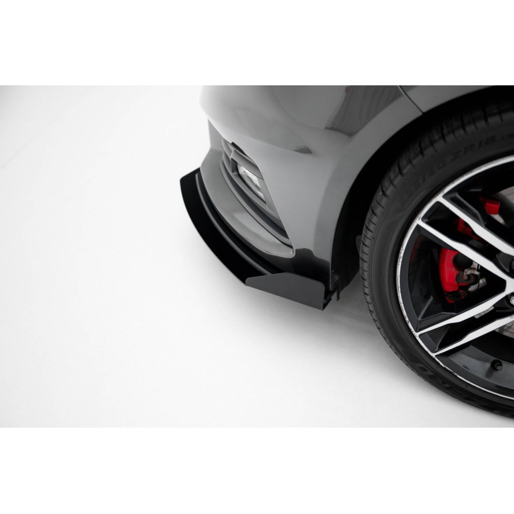 Maxton Design rohové spoilery pod přední nárazník pro Ford Focus ST Mk3 Facelift, plast ABS bez povrchové úpravy